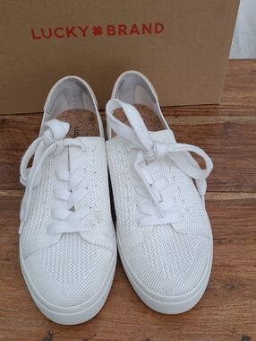 Lucky Brand Sneakers Size 9.5 White Two Tone Casual Classic Summer